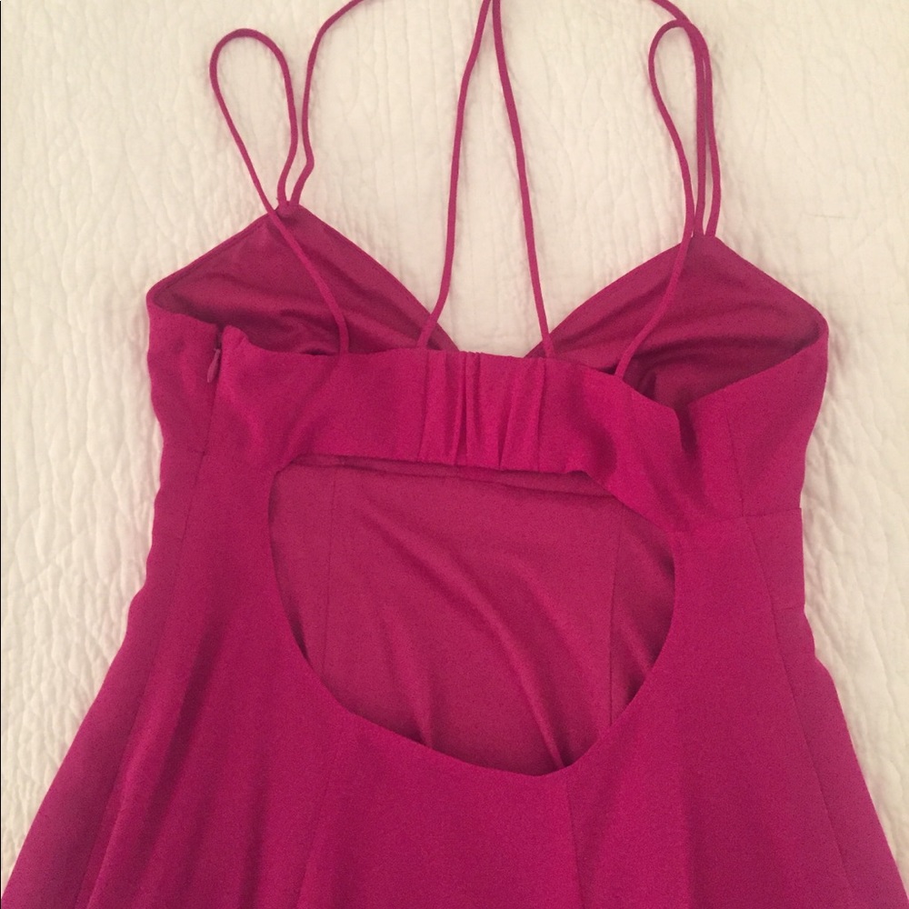 Express dress - Picture 3 of 4